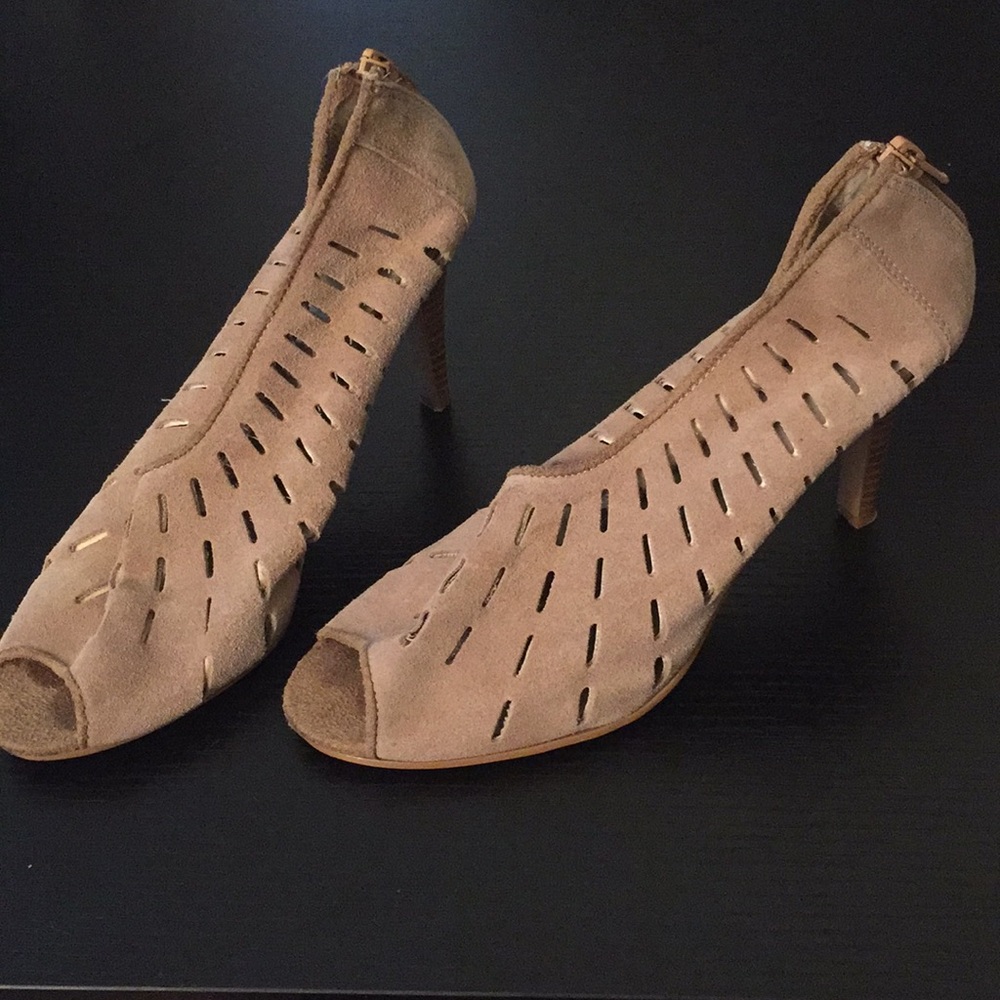Tan high heels 8
